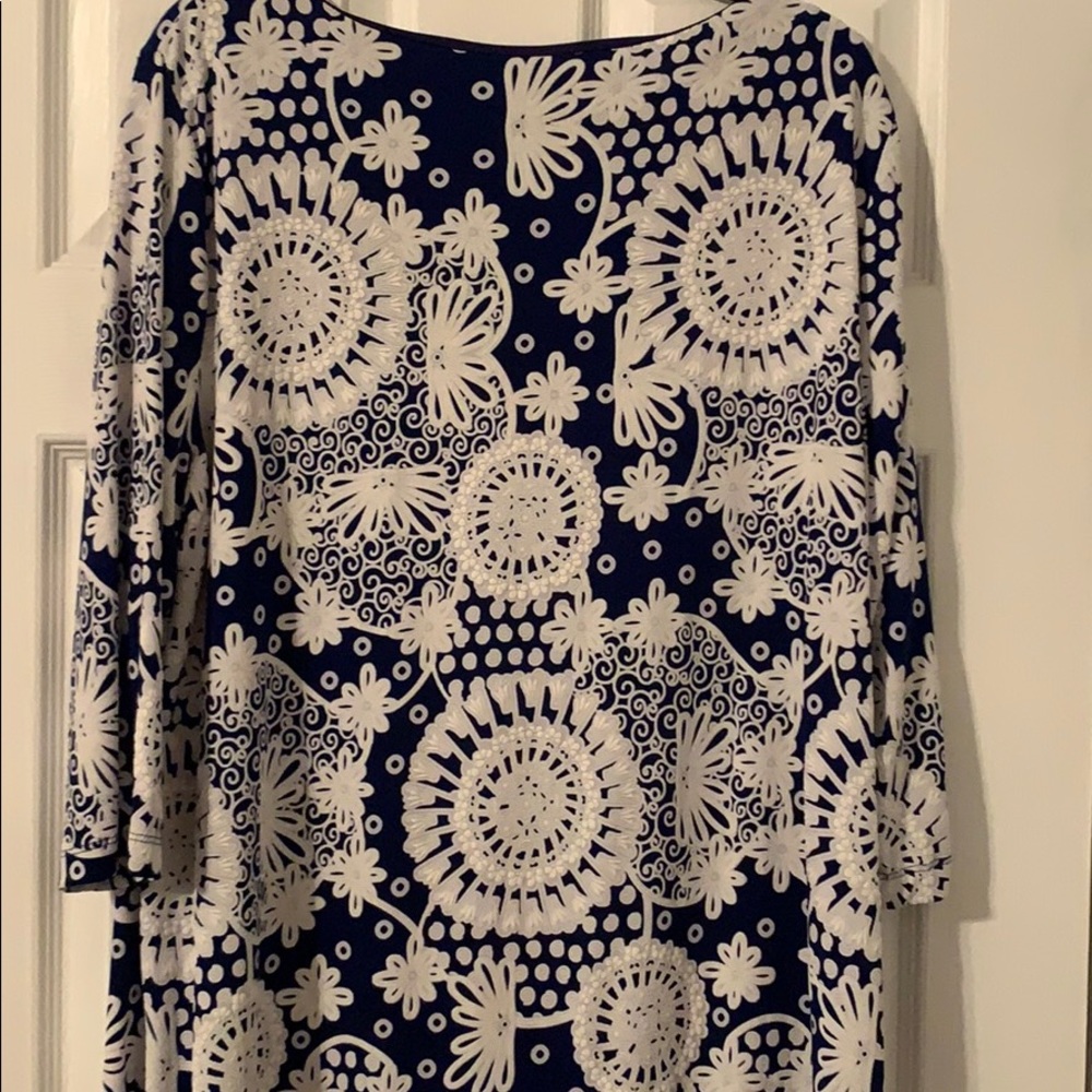 Dress - Picture 3 of 3